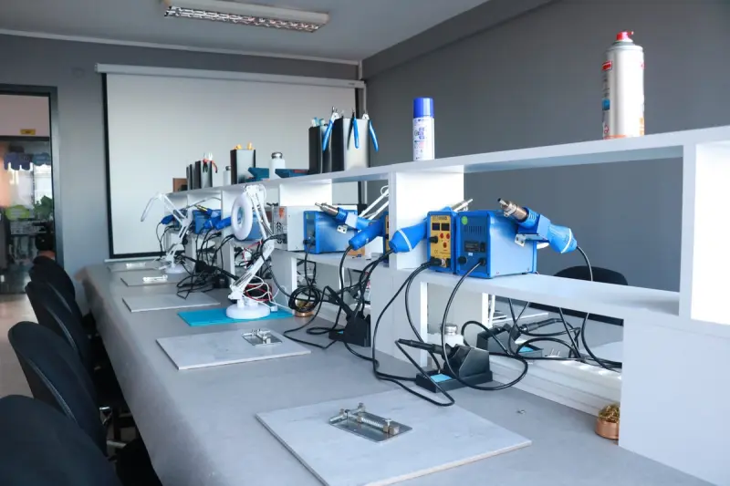 laboratuvar cep telefonu tamir